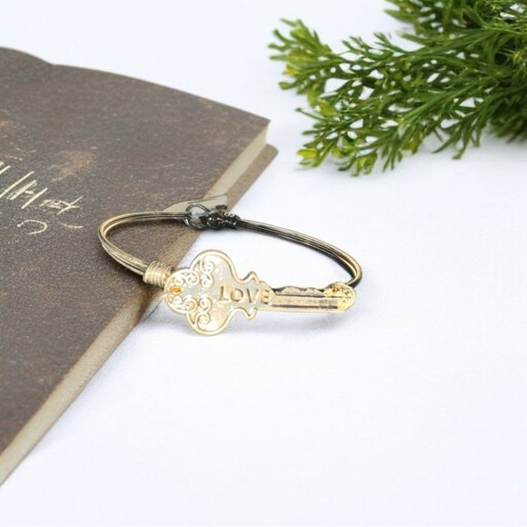 Fashion Jewelry Jewelry - 💥5 for $25💥 LOVE Bracelet NWT